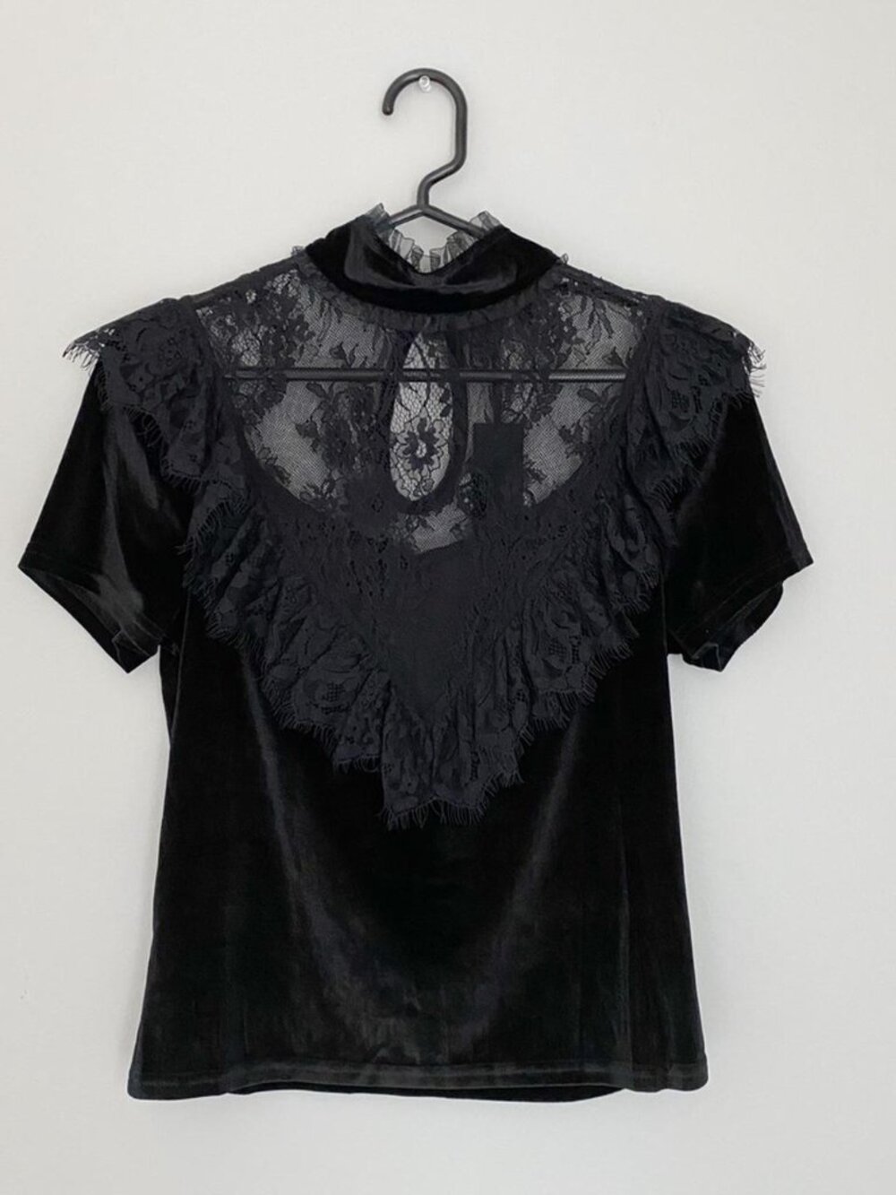 Short-sleeve Velvet and Lace Top high neck ruffles deep V neck black